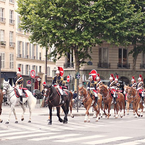 GARDE REPUBLICAINE @BOULEVARD SAINT GERMAIN